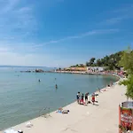 Konukevi Luxury And Silente Bacvice Split