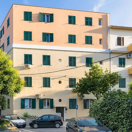 Luxury And Silente Bacvice Konukevi Split