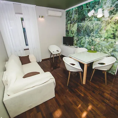 Luxury And Silente Bacvice Konukevi Split