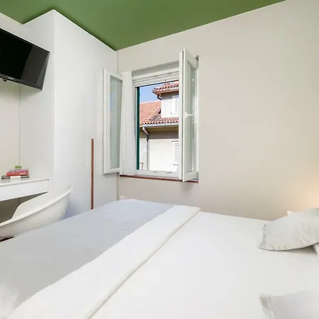 Konukevi Luxury And Silente Bacvice