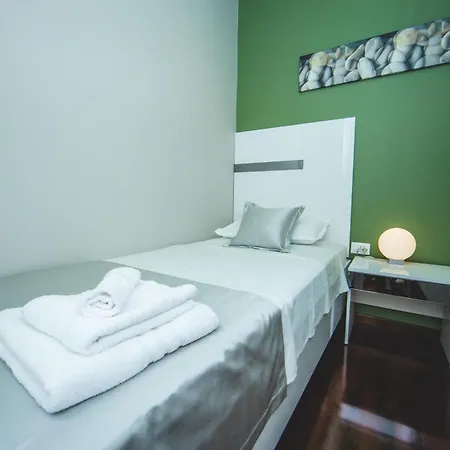 Luxury And Silente Bacvice Гостьовий будинок 4*