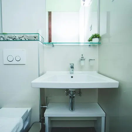 Гостьовий будинок Luxury And Silente Bacvice 4*