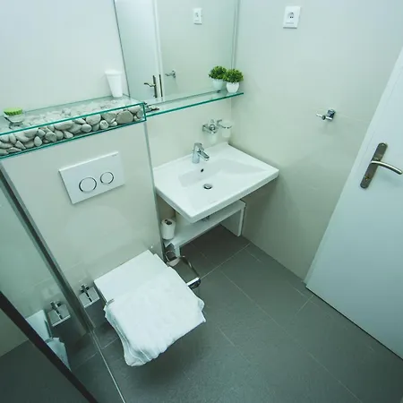 Гостьовий будинок Luxury And Silente Bacvice 4*